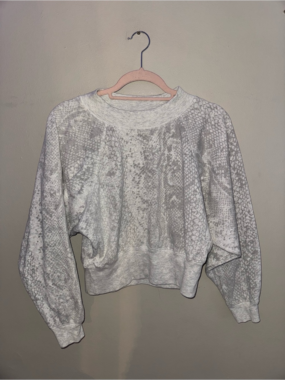 Like new, ocean drive, gray snake print sweater, size small
